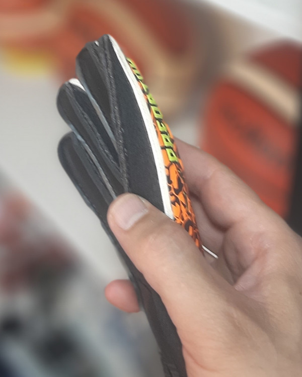 دستکش دروازه بانی فوتبال ارگونومیک با آتل تقویت انگشتان