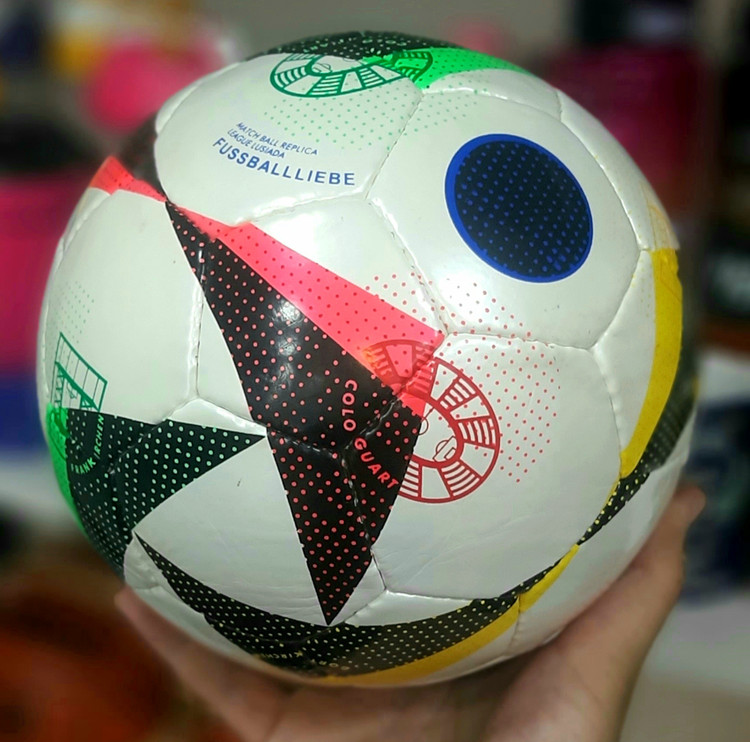 توپ فوتسال یورو دوختتی سایز ۴