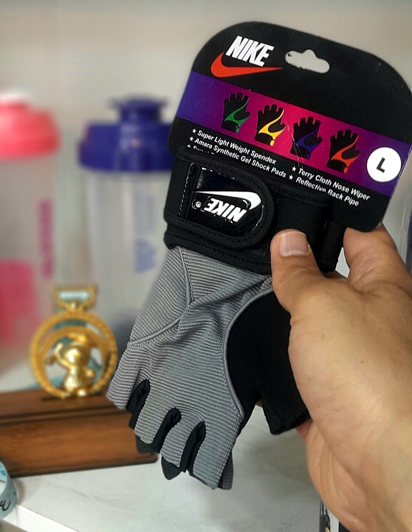 دستکش بدنسازی نیمه بانوان، نایکی (Nike)