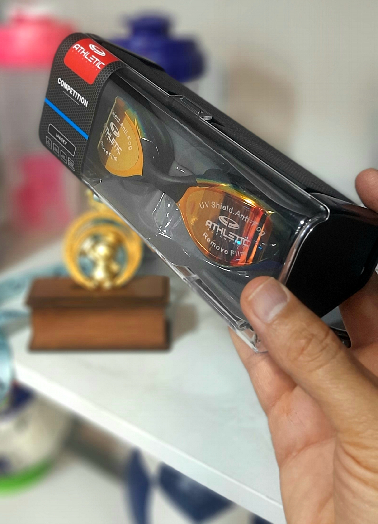 عینک شنا، حرفه‌ای، اتلتیک (Atheletic)، ضد UV و بخار