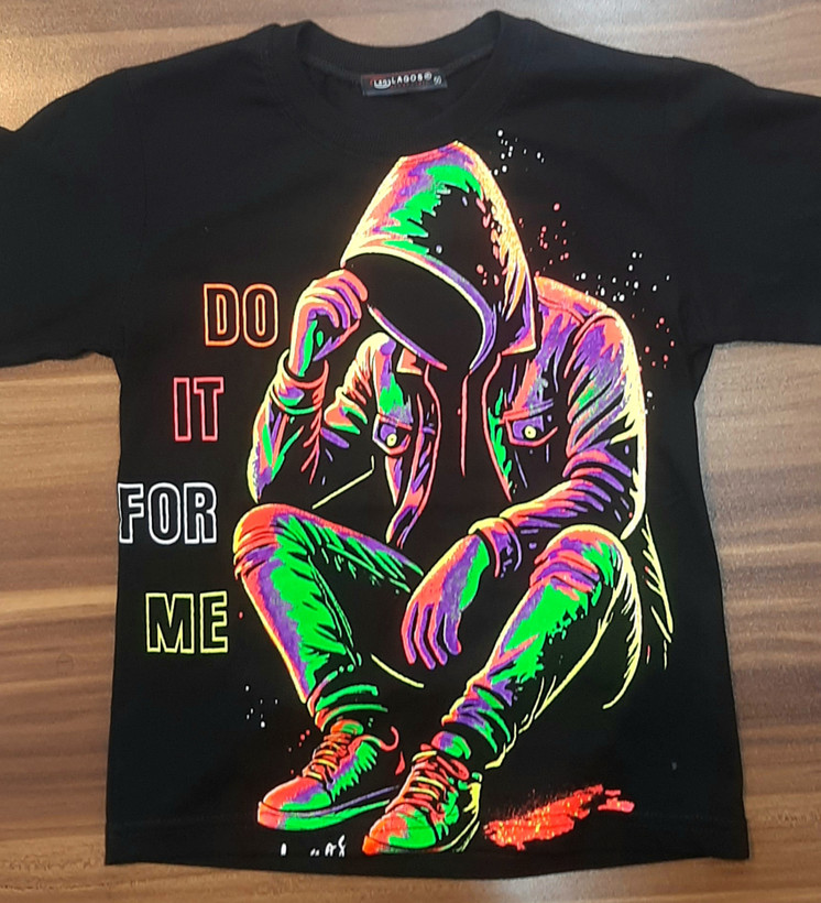 تیشرت نخی، بلک لایت (Black light)، فلورسنت (Fluorescent)، جذب نور
